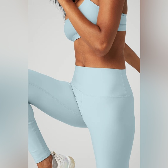 ALO Yoga High-Waist Airlift Legging Sky Blue - Picture 4 of 7